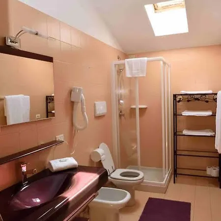 Отель Residenza Alighieri Бардолино