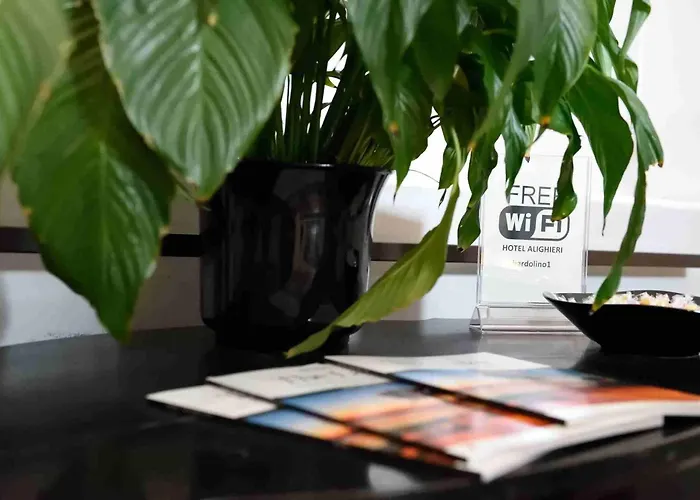 ホテル Residenza Alighieri 2*