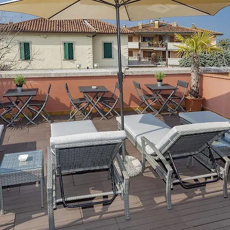 Residenza Alighieri Hotel 2*